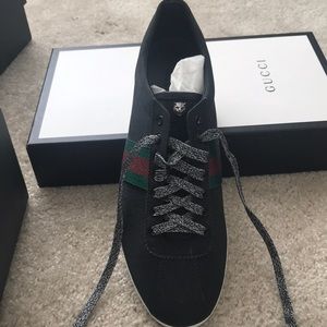 Black men’s Gucci shoes